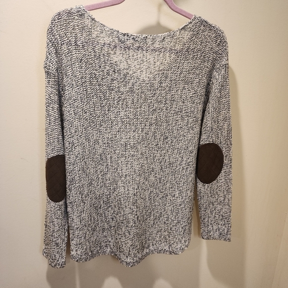 RDI women's V neck faux suede elbow patched sweater size M - Picture 5 of 10